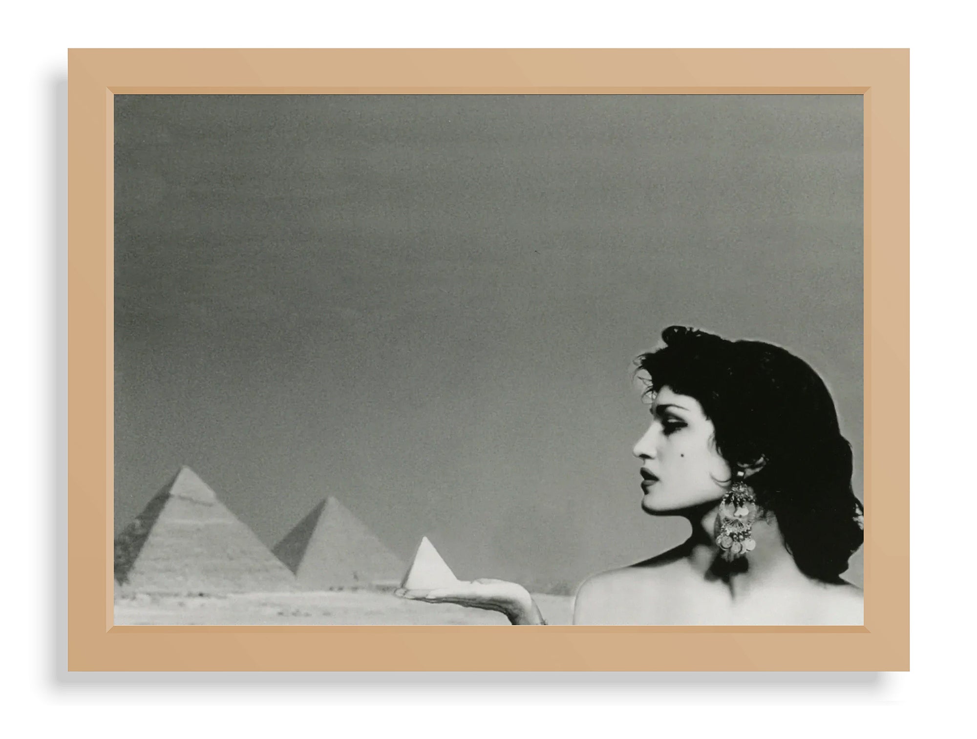 Dalida's Pyramid